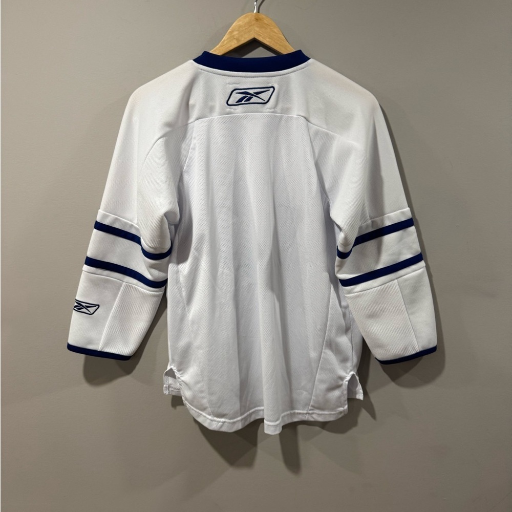 Reebok Toronto Maple Leafs NHL Hockey Jersey - Picture 2 of 9